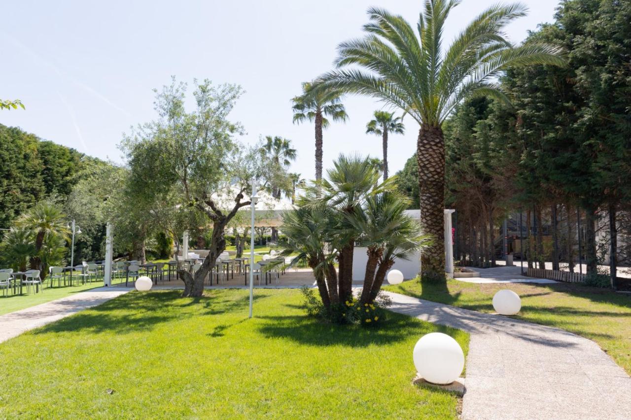 Appia Antica Hotel Corato Bagian luar foto