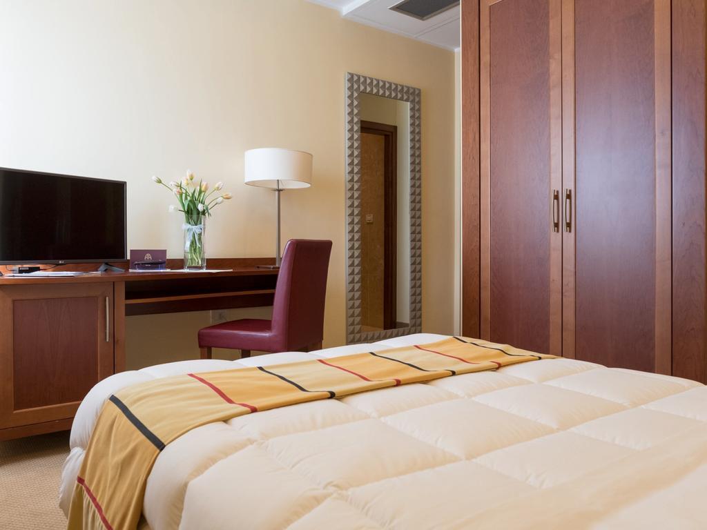 Appia Antica Hotel Corato Bagian luar foto